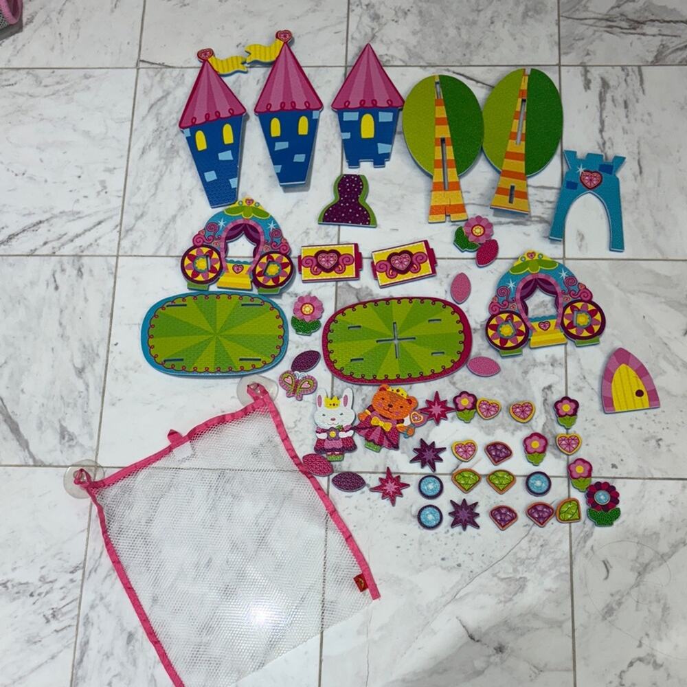 Alex Colorful Castle Building Set for Kids in the bathtub foam like new w/bag